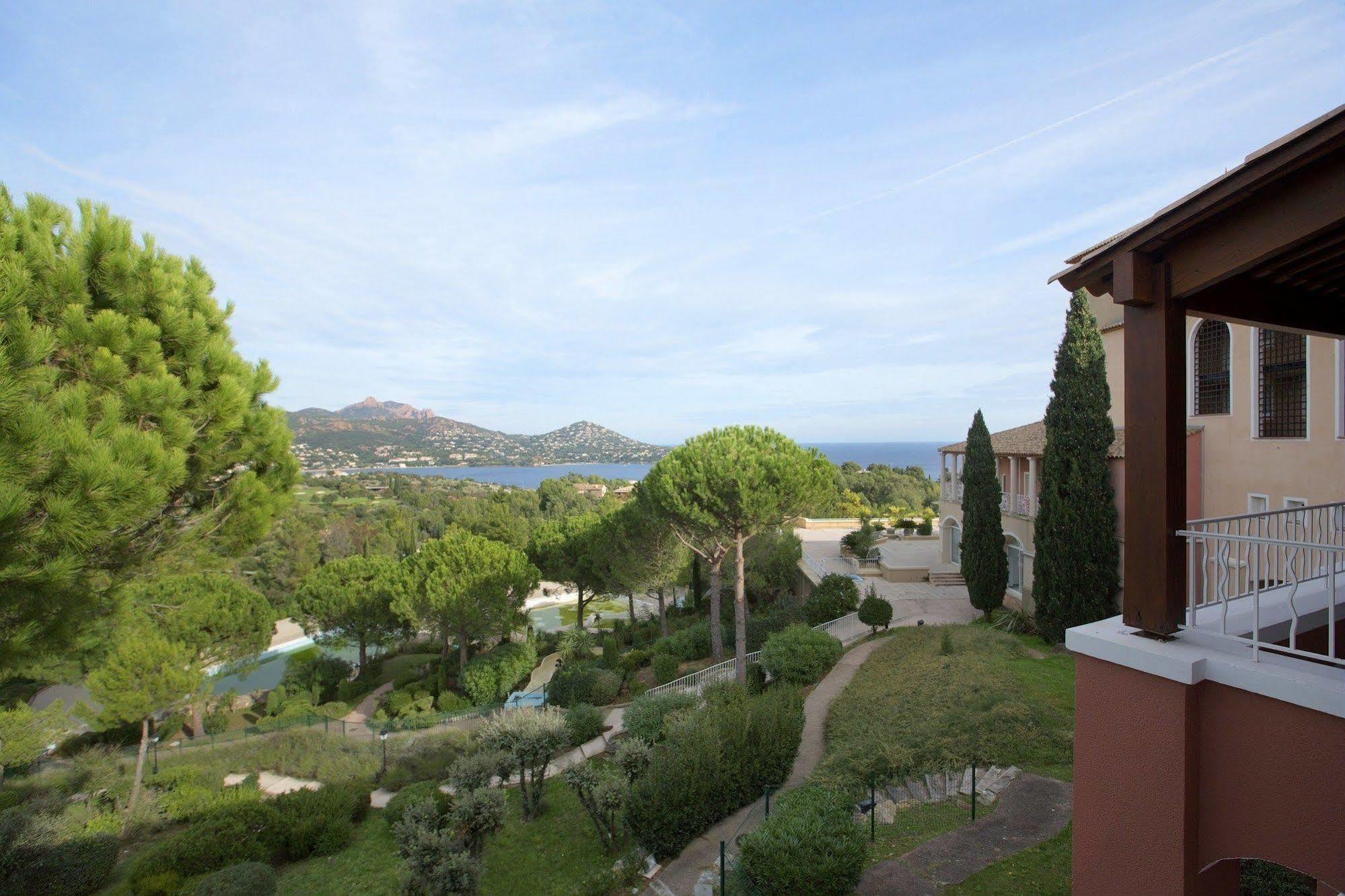 Hôtel de l'Esterel Saint-Raphaël Exterior foto